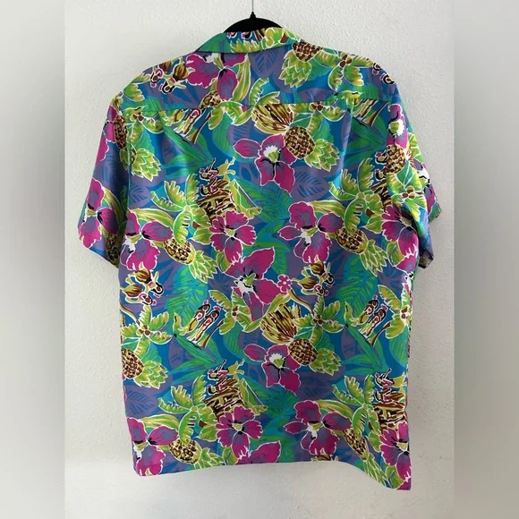 Hilo Hattie Tropical Floral Button Down Shirt - Picture 4 of 4